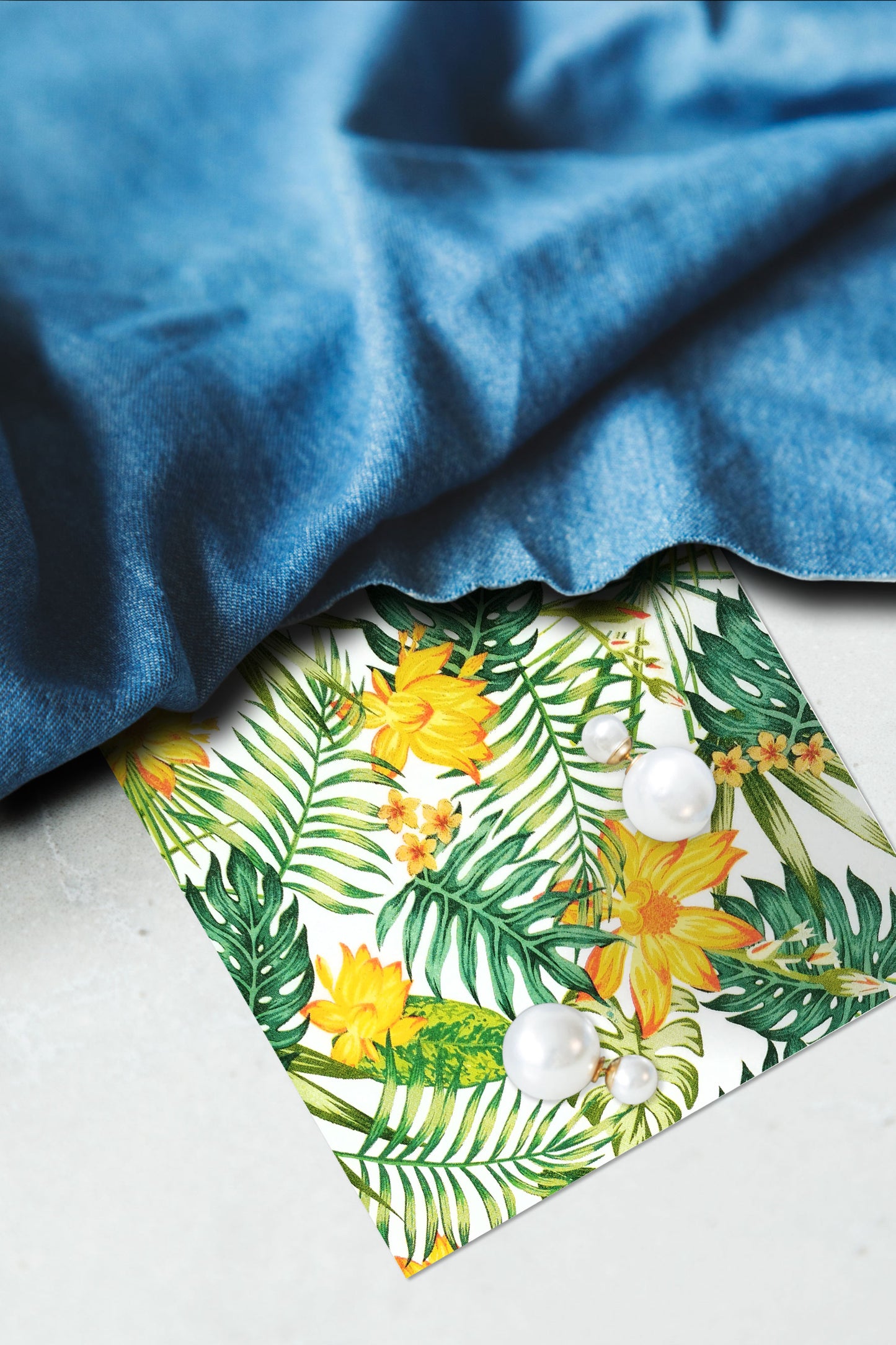 Tropical plants Luncheon Napkins in Blue - 20 Per Package